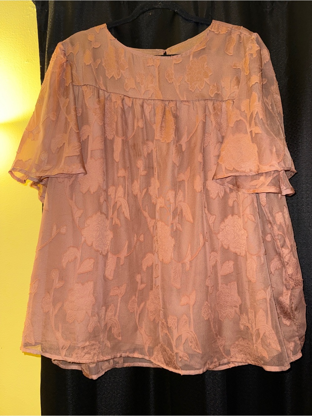 Women’s Floral Lace Overlay Blouse - Pink